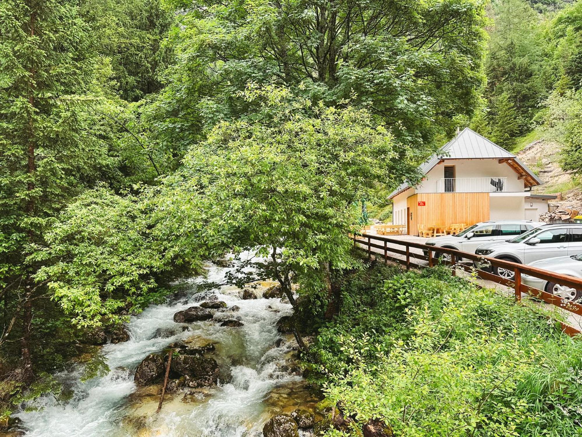 Koca Ob Izviru Soce Villa Trenta Luaran gambar